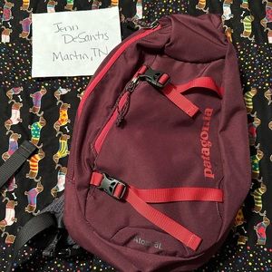 NWOT Patagonia Atom8L Sling Bag